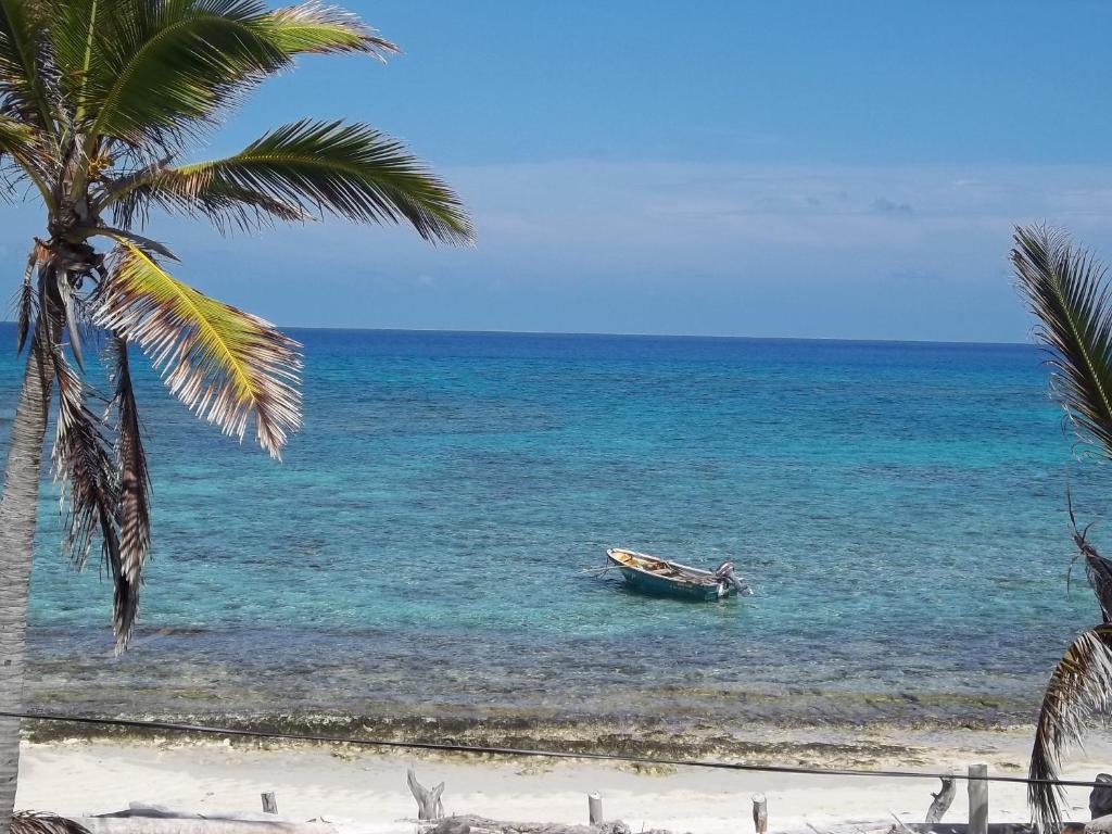 Sandy's Place * San Andres (San Andres and Providencia Islands)