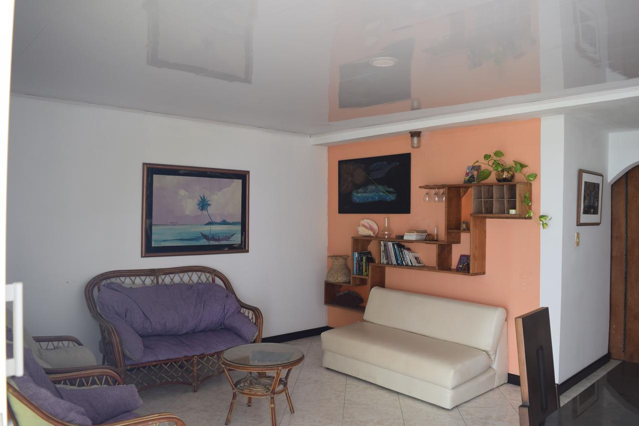 Sandy's Place San Andrés